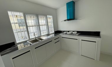 Продажа 4 спальни дом в Thanyaburi, Патумтани