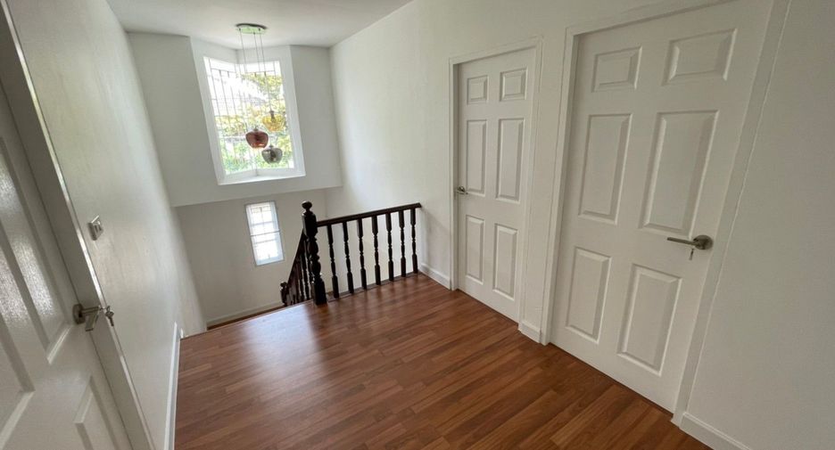 For sale 4 bedrooms house in Thanyaburi, Pathum Thani