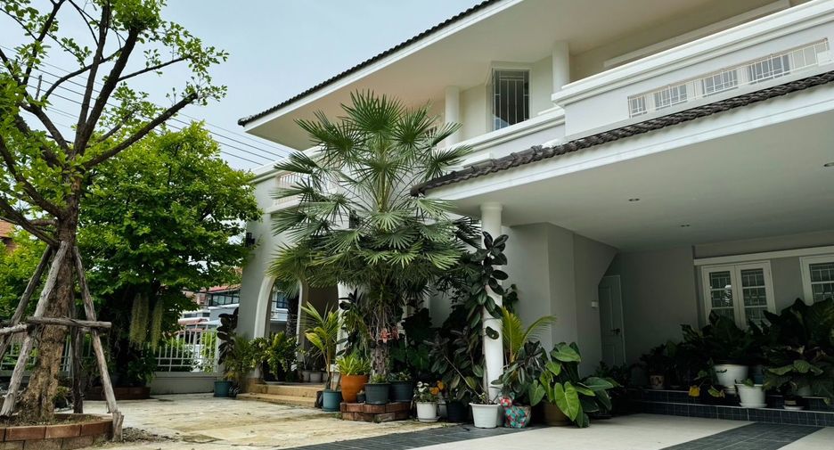 For sale 4 bedrooms house in Thanyaburi, Pathum Thani