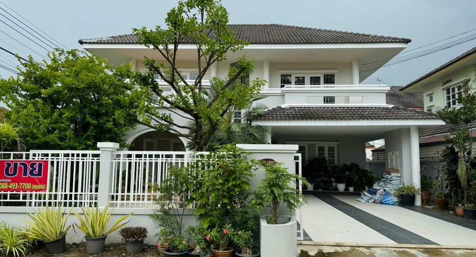 For sale 4 bedrooms house in Thanyaburi, Pathum Thani