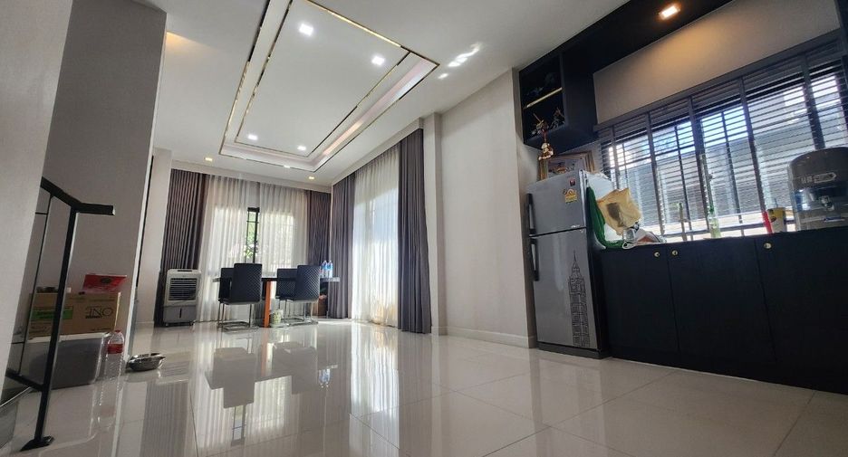 For sale 3 bedrooms house in Pak Kret, Nonthaburi