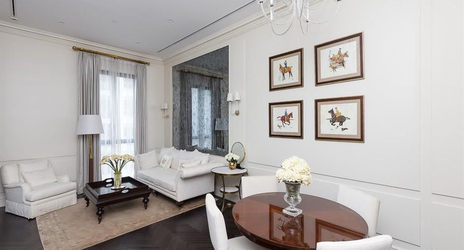 For rent 2 bedrooms condo in Pathum Wan, Bangkok