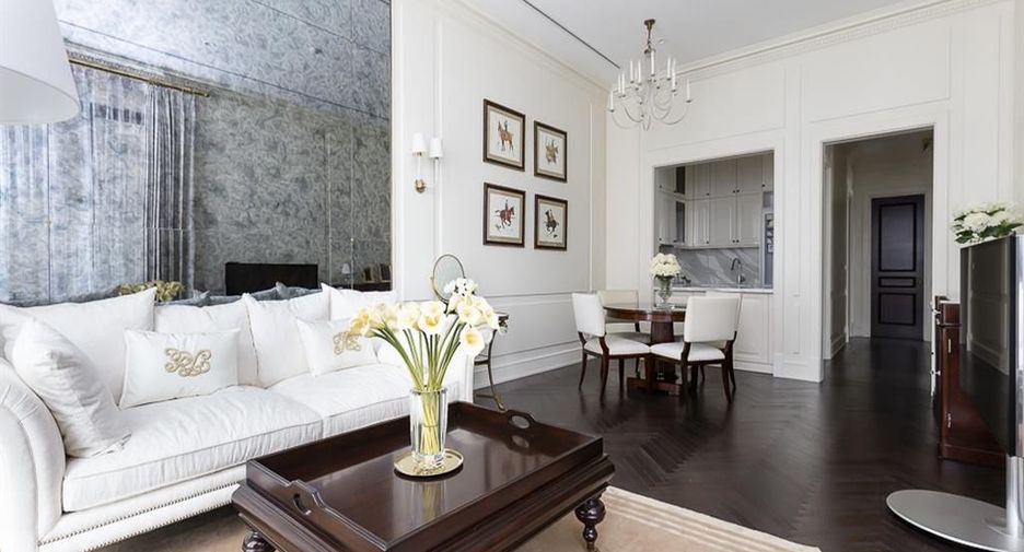 For rent 2 bedrooms condo in Pathum Wan, Bangkok