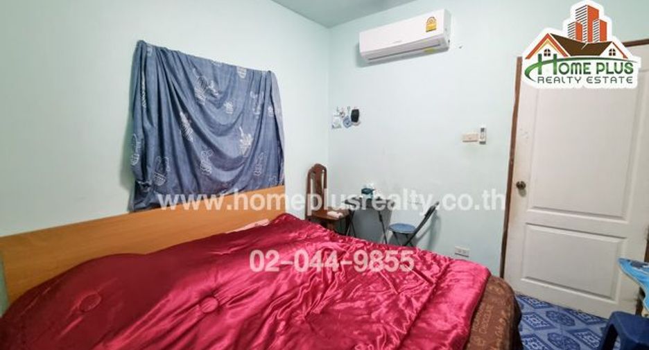 For sale 2 bedrooms townhouse in Lat Lum Kaeo, Pathum Thani