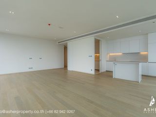 For sale 3 ベッドルーム condo in Khlong Toei, Bangkok