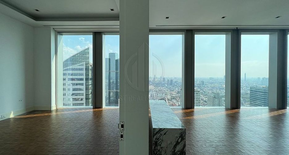 For sale 2 bedrooms condo in Sathon, Bangkok