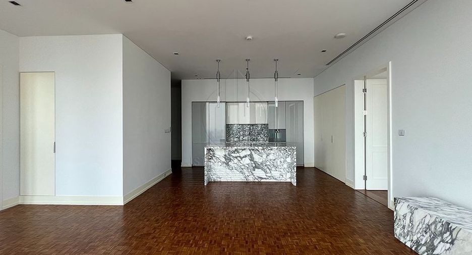 For sale 2 bedrooms condo in Sathon, Bangkok