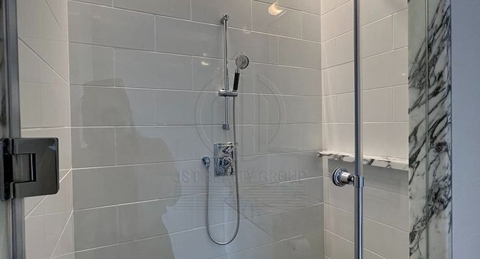 For sale 2 bedrooms condo in Sathon, Bangkok