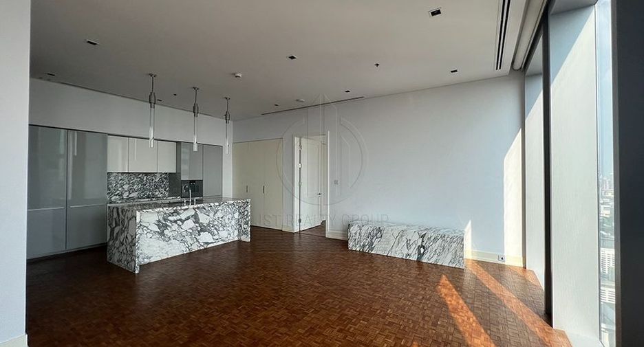 For sale 2 bedrooms condo in Sathon, Bangkok