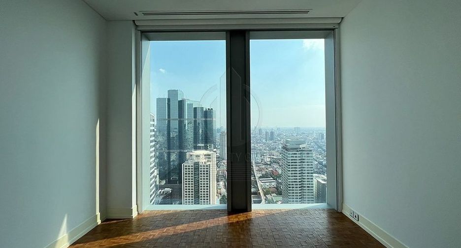 For sale 2 bedrooms condo in Sathon, Bangkok