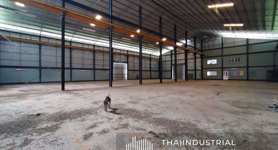 For rent and for sale warehouse in Phanom Sarakham, Chachoengsao