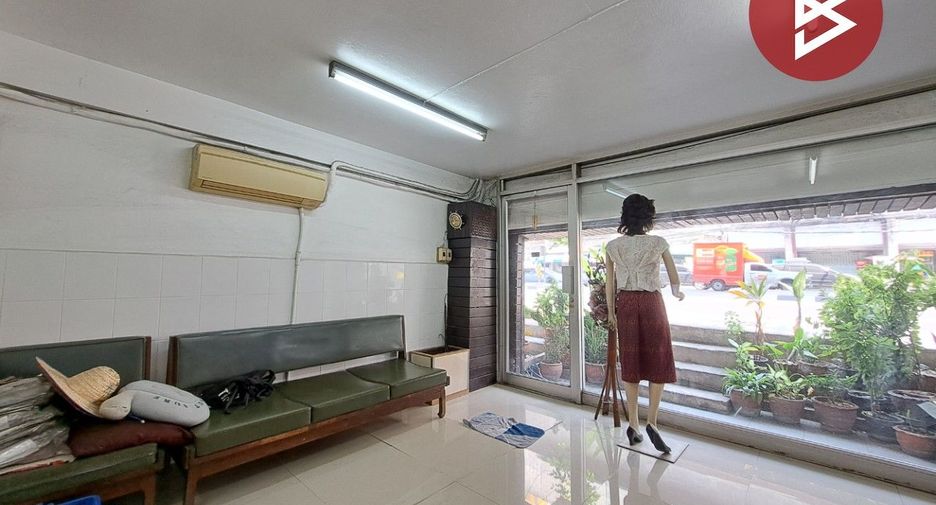 For sale 2 Beds retail Space in Prawet, Bangkok