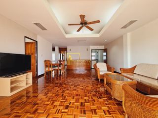 For rent 3 bedrooms apartment in Khlong Toei, Bangkok