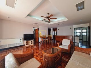 For rent 3 bedrooms apartment in Khlong Toei, Bangkok