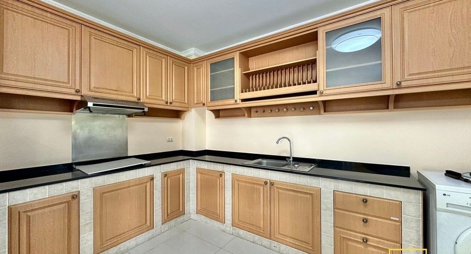 Apartamento en alquiler de 2 habitaciones en Watthana, Bangkok