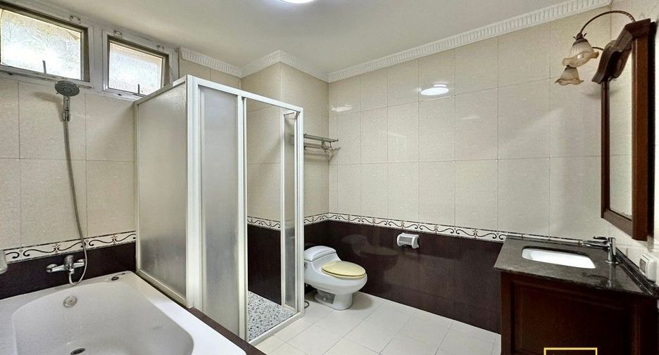 Apartamento en alquiler de 2 habitaciones en Watthana, Bangkok