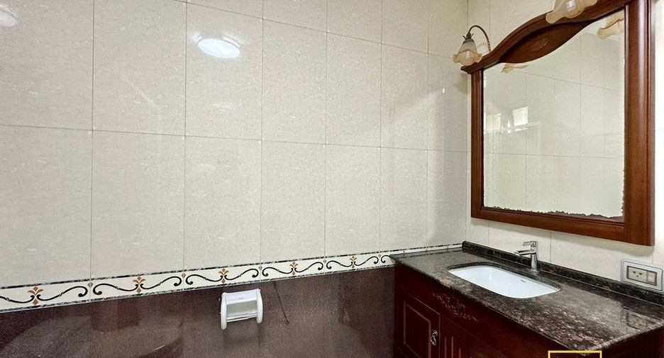 Apartamento en alquiler de 2 habitaciones en Watthana, Bangkok