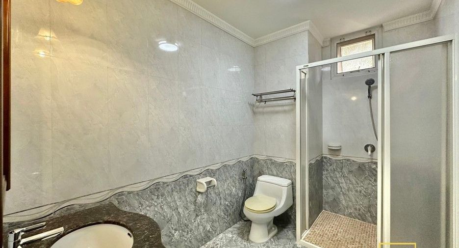 Apartamento en alquiler de 2 habitaciones en Watthana, Bangkok
