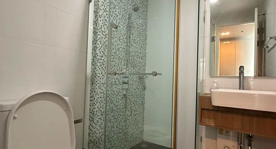 For rent and for sale 2 bedrooms apartment in Ratchathewi, Bangkok