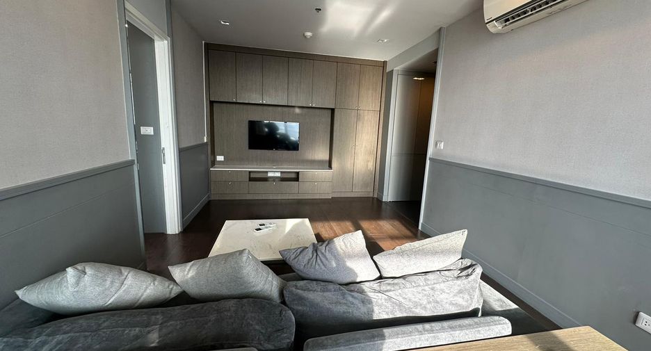 For rent and for sale 2 bedrooms apartment in Ratchathewi, Bangkok
