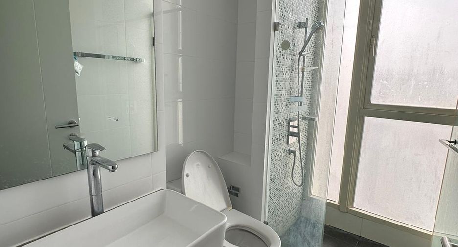 For rent and for sale 2 bedrooms apartment in Ratchathewi, Bangkok
