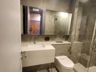 For sale 1 bed condo in Huai Khwang, Bangkok