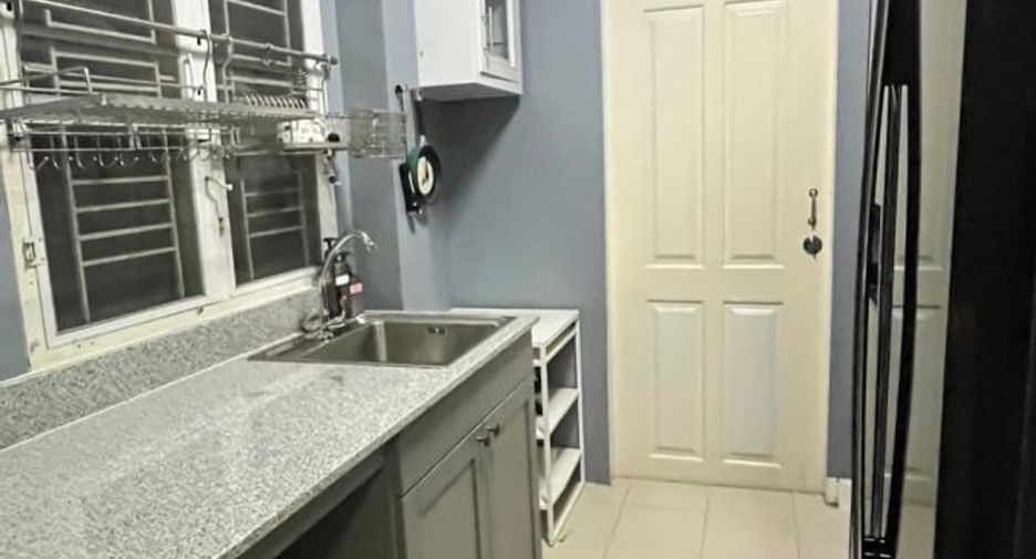 For sale 4 bedrooms house in Si Racha, Chonburi