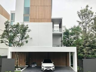 For rent and for sale 3 bedrooms house in Saphan Sung, Bangkok