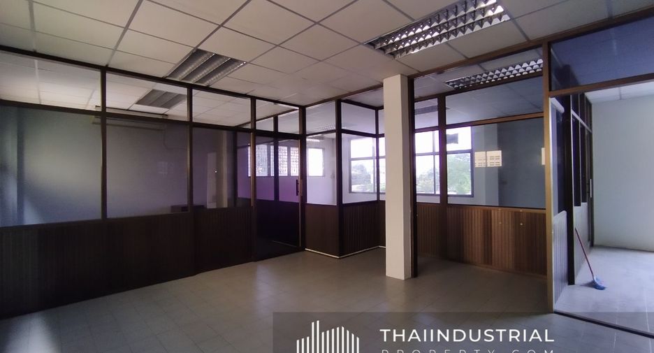 Almacén en alquiler y en venta en Bang Sao Thong, Samut Prakan