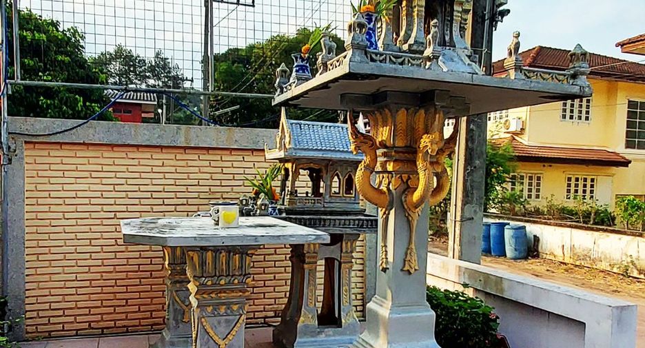 Hotel en venta de 33 habitaciones en Klaeng, Rayong