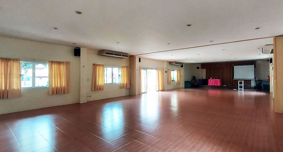 Hotel en venta de 33 habitaciones en Klaeng, Rayong