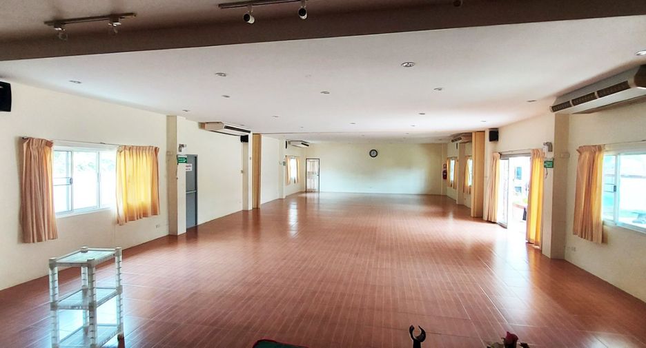 Hotel en venta de 33 habitaciones en Klaeng, Rayong