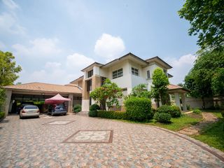 For sale 5 Beds house in Chom Thong, Bangkok