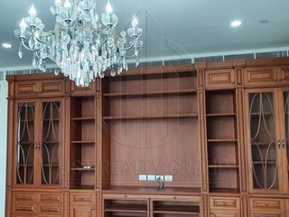 Condo en alquiler de 3 habitaciones en Pathum Wan, Bangkok