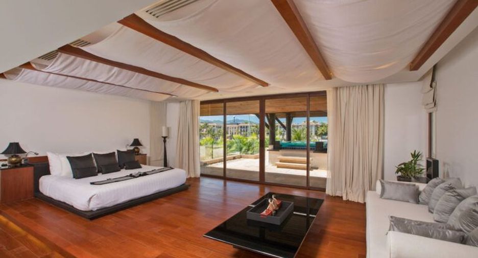 For rent and for sale 5 bedrooms villa in Mueang Phuket, Phuket