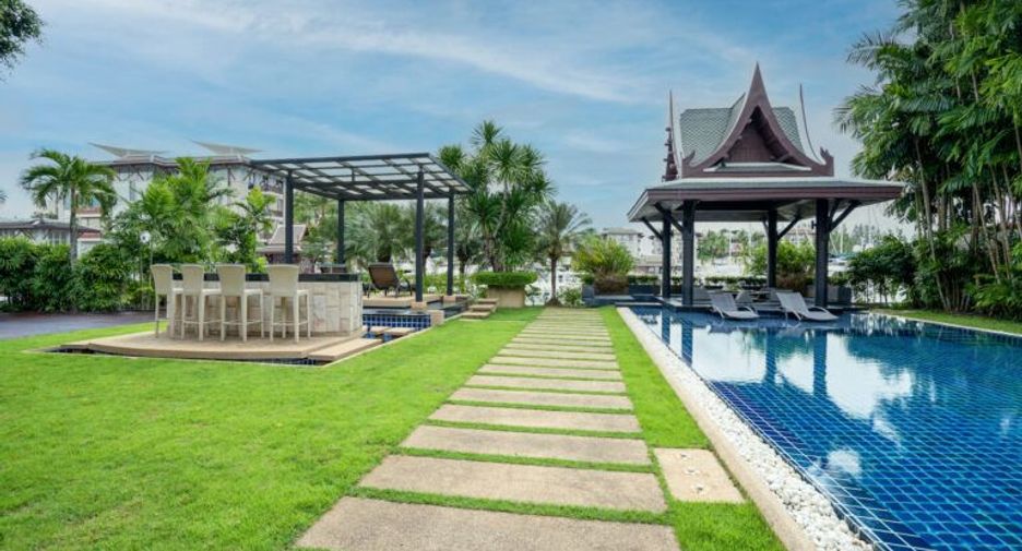 For rent and for sale 5 bedrooms villa in Mueang Phuket, Phuket
