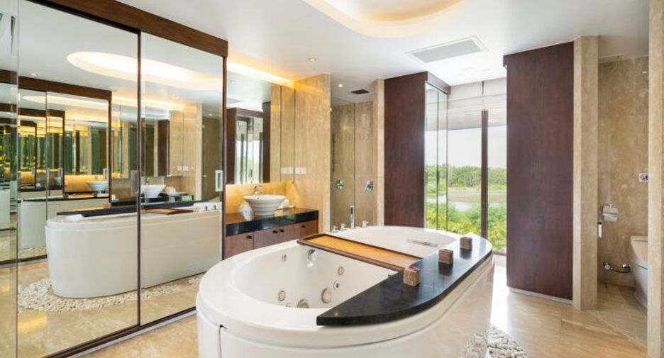 For rent and for sale 5 bedrooms villa in Mueang Phuket, Phuket