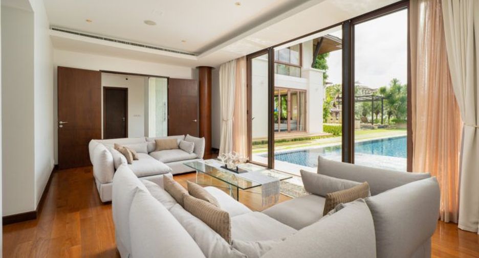 For rent and for sale 5 bedrooms villa in Mueang Phuket, Phuket