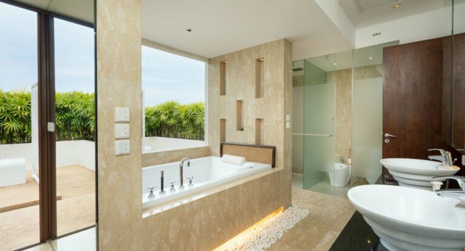 For rent and for sale 5 bedrooms villa in Mueang Phuket, Phuket