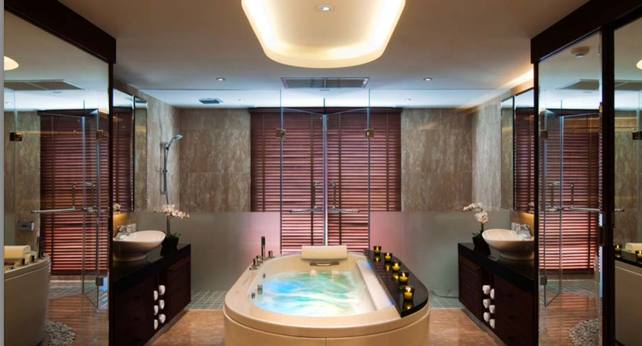 For rent and for sale 5 bedrooms villa in Mueang Phuket, Phuket