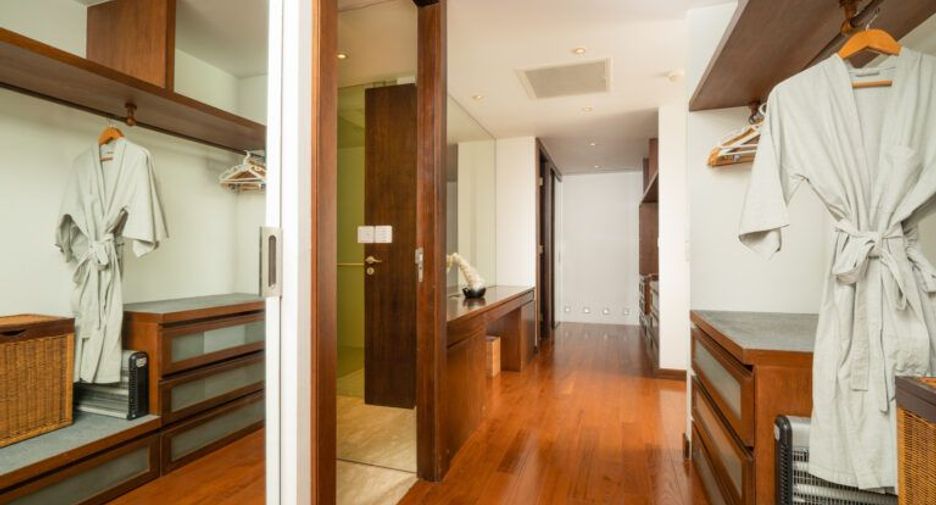 For rent and for sale 5 bedrooms villa in Mueang Phuket, Phuket