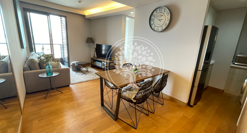For rent 2 bedrooms condo in Khlong Toei, Bangkok