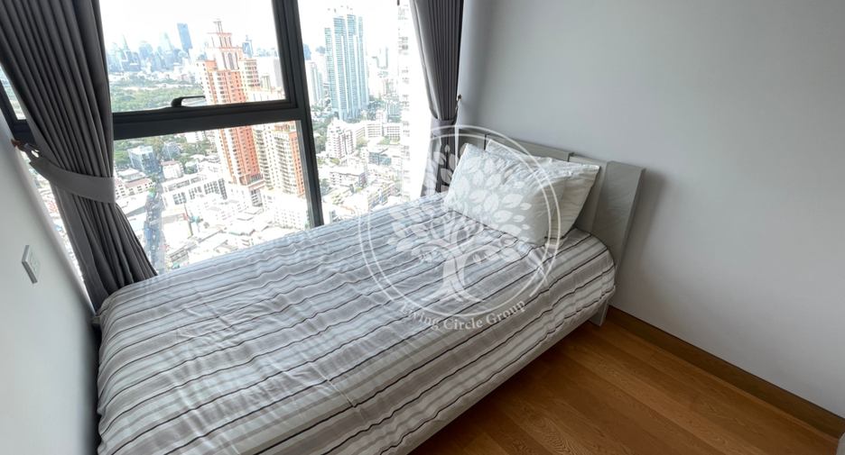 For rent 2 bedrooms condo in Khlong Toei, Bangkok