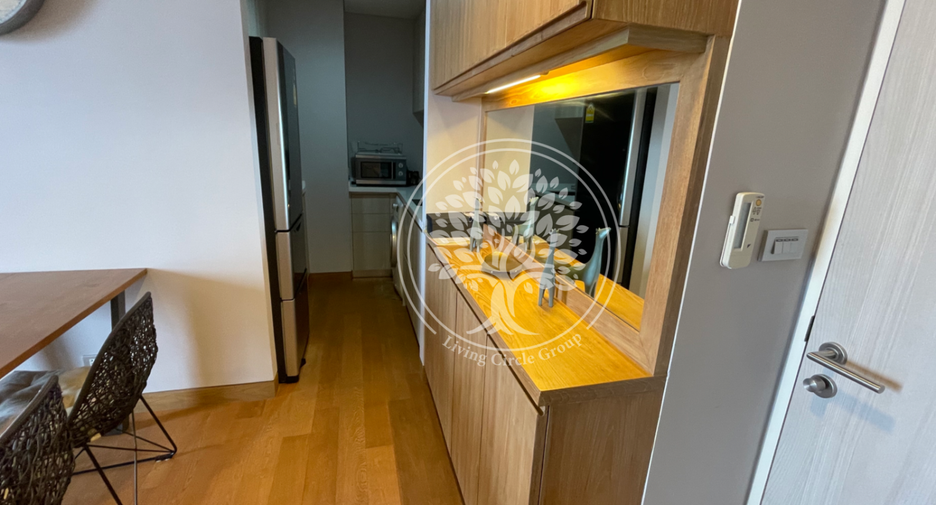 For rent 2 bedrooms condo in Khlong Toei, Bangkok