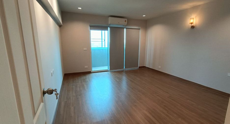 For sale 1 Beds condo in Saraphi, Chiang Mai