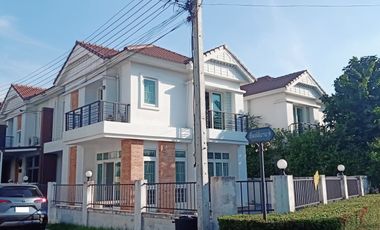 Аренда и продажа 3 спальни таунхаус в Bang Bua Thong, Нонтабури