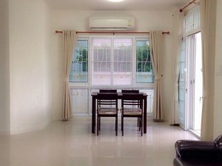 Аренда и продажа 3 спальни таунхаус в Bang Bua Thong, Нонтабури