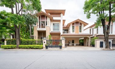 For rent 4 bedrooms condo in Watthana, Bangkok