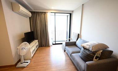 For sale 2 bed condo in Phaya Thai, Bangkok