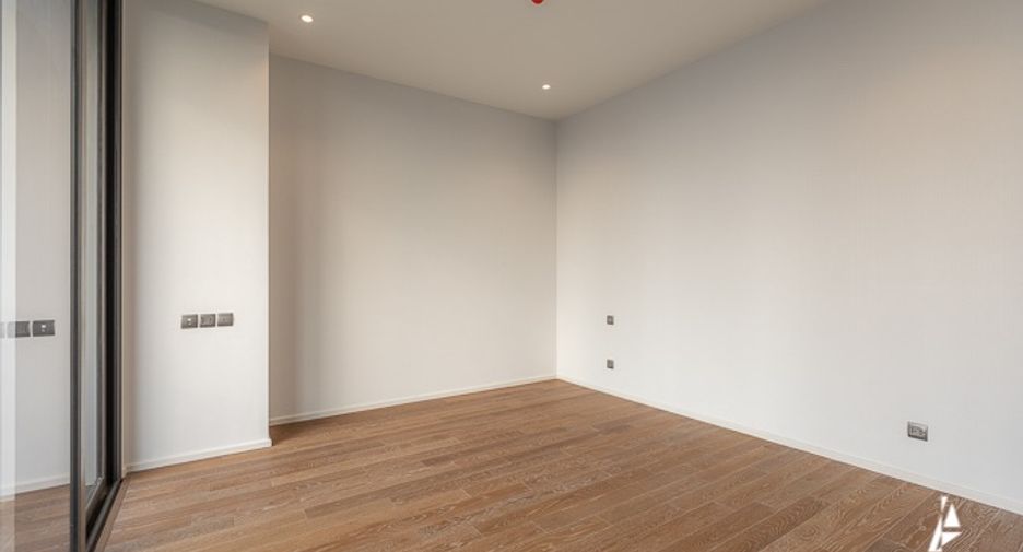 For sale 3 bedrooms condo in Pathum Wan, Bangkok